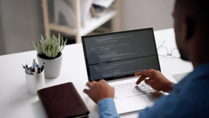 Le Page Object Pattern : Une approche structurée pour les tests automatisés avec Mr Suricate